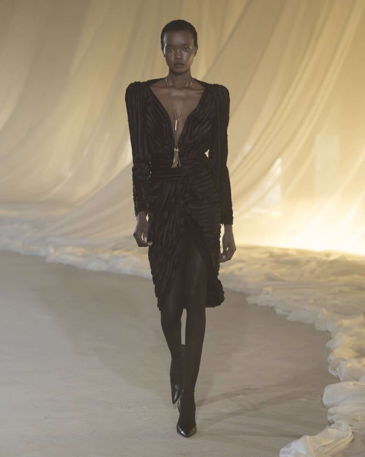 Balmain_FW26_4-5_HR_002.jpg